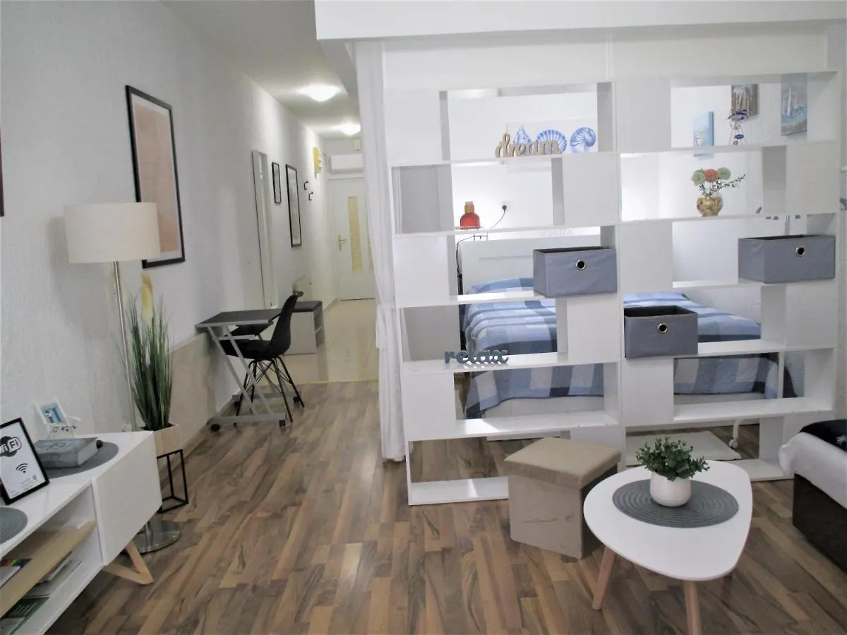 Family Apartment Romina Vrsar